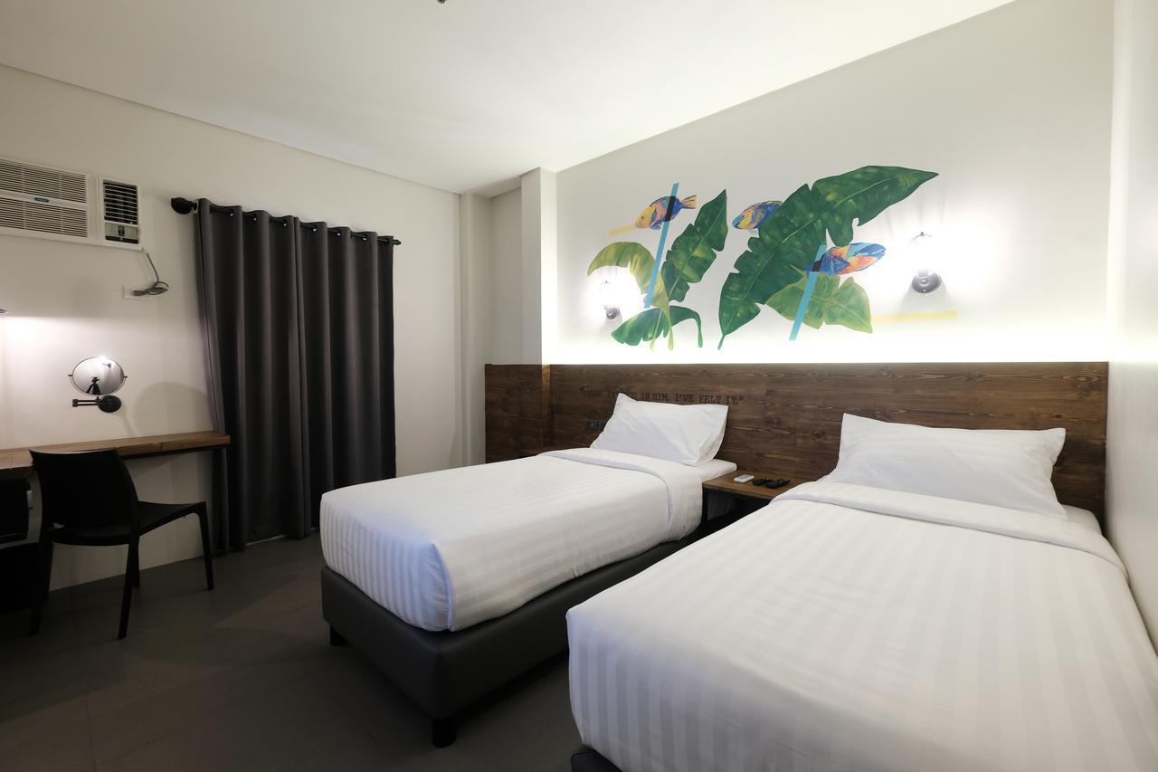 U Hotels Makati Makati City Exteriör bild
