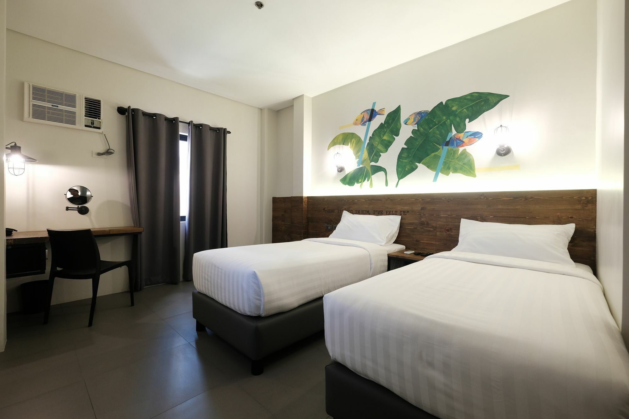 U Hotels Makati Makati City Exteriör bild