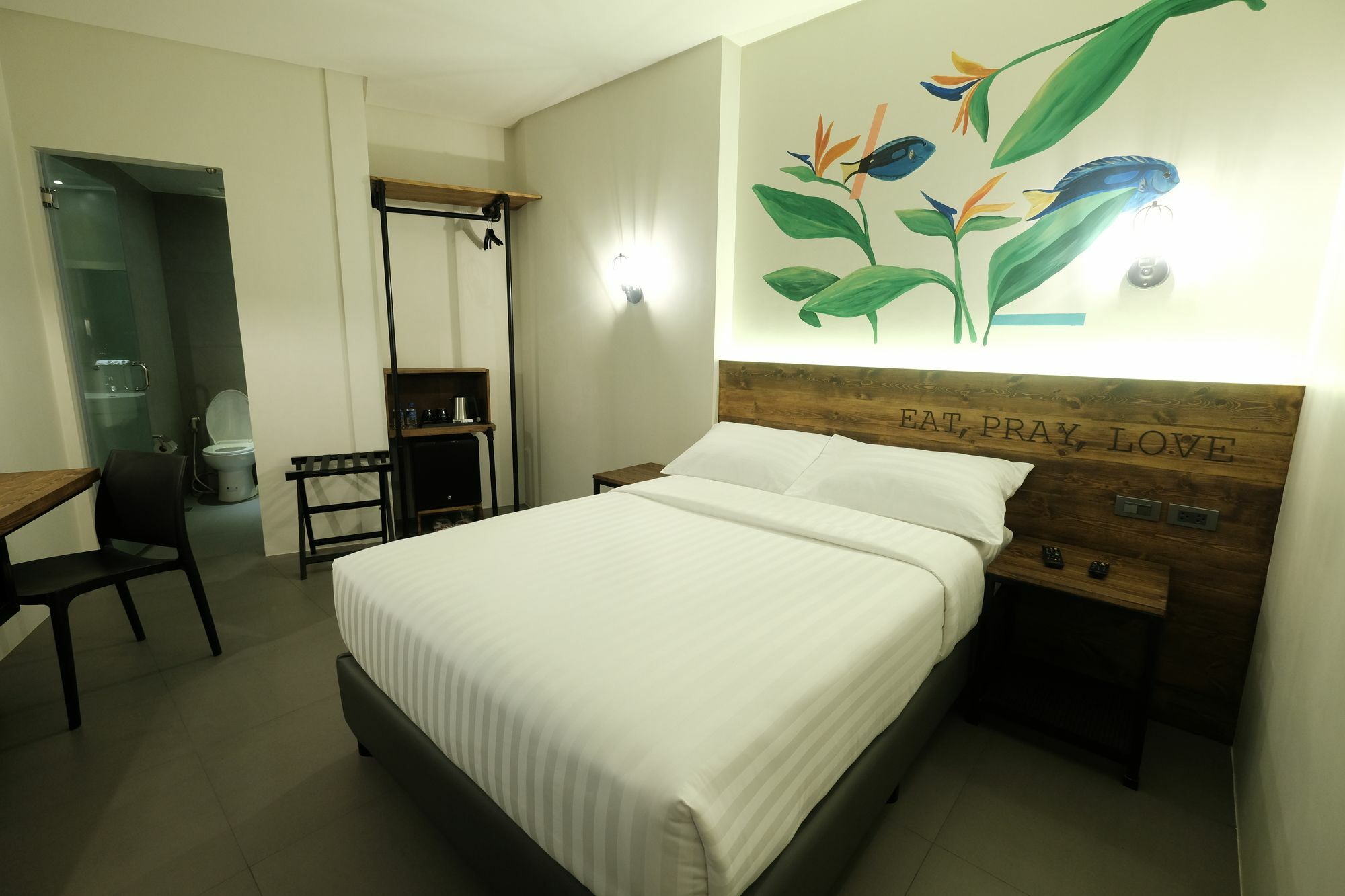 U Hotels Makati Makati City Exteriör bild